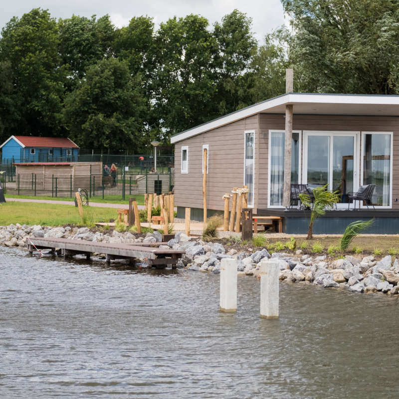 Vakantiepark Bergumermeer Friesland Waterlodge 4 persoons 1