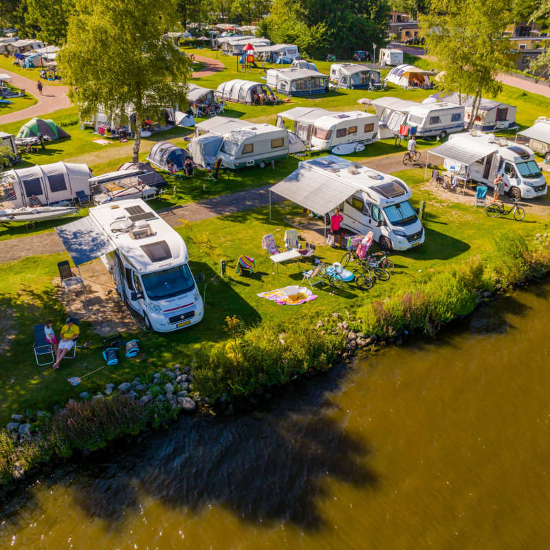 Vakantiepark Bergumermeer - camperplaatsen -2