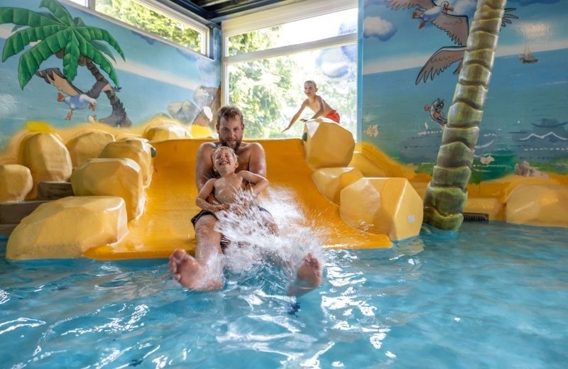 Bungalow friesland met zwembad